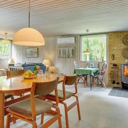 Holiday home Teofan - 500m From The Sea In Ne Jutland By Interhome