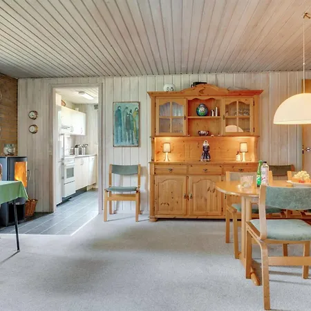 Teofan - 500m From The Sea By Interhome *
